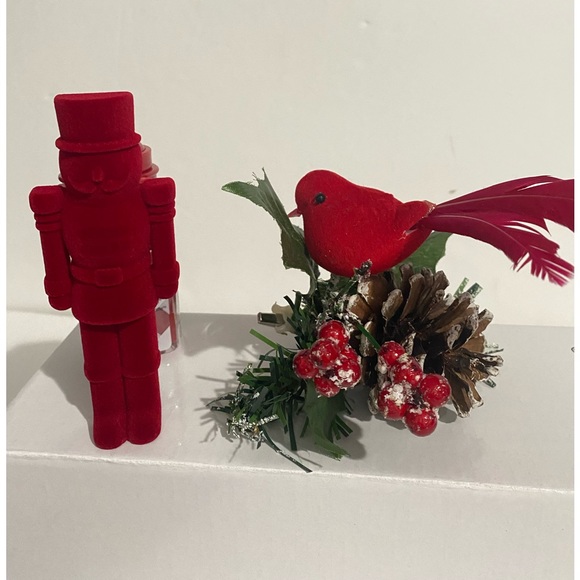 Christmas Wallflowers Fragrance plug RED VELVET NUTCRACKER. - Picture 2 of 9